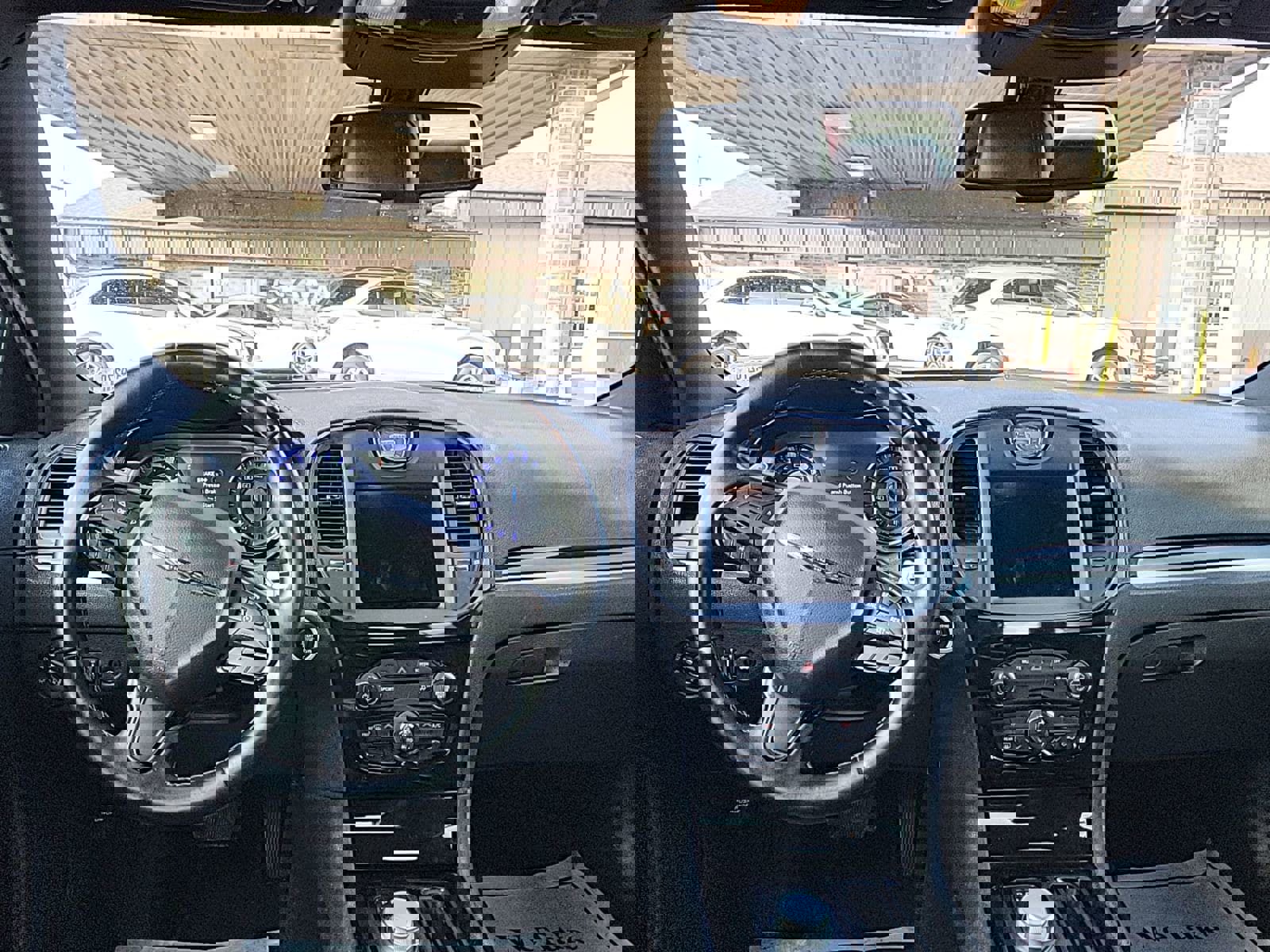 Used 2017 Chrysler 300 S image 9