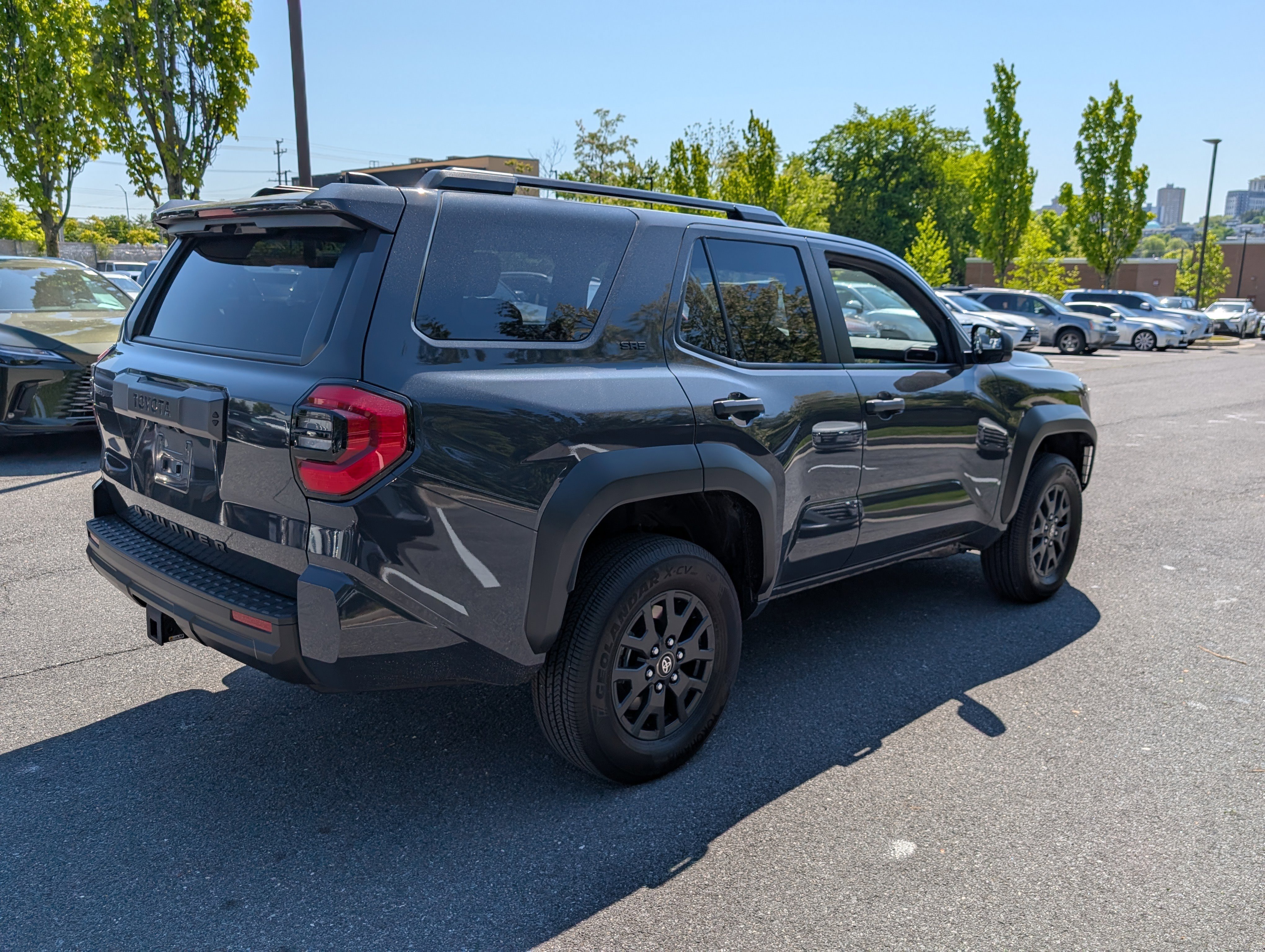 Used 2025 Toyota 4Runner SR5 AWD/4WD image 3