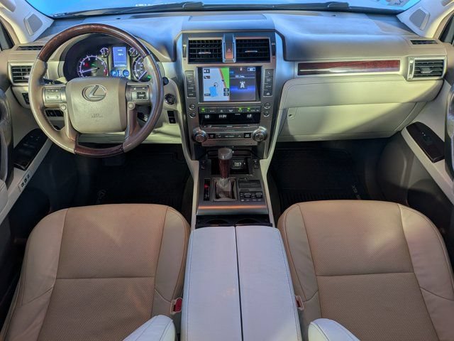 Used 2014 Lexus GX 460 w/ Premium Package AWD/4WD image 15