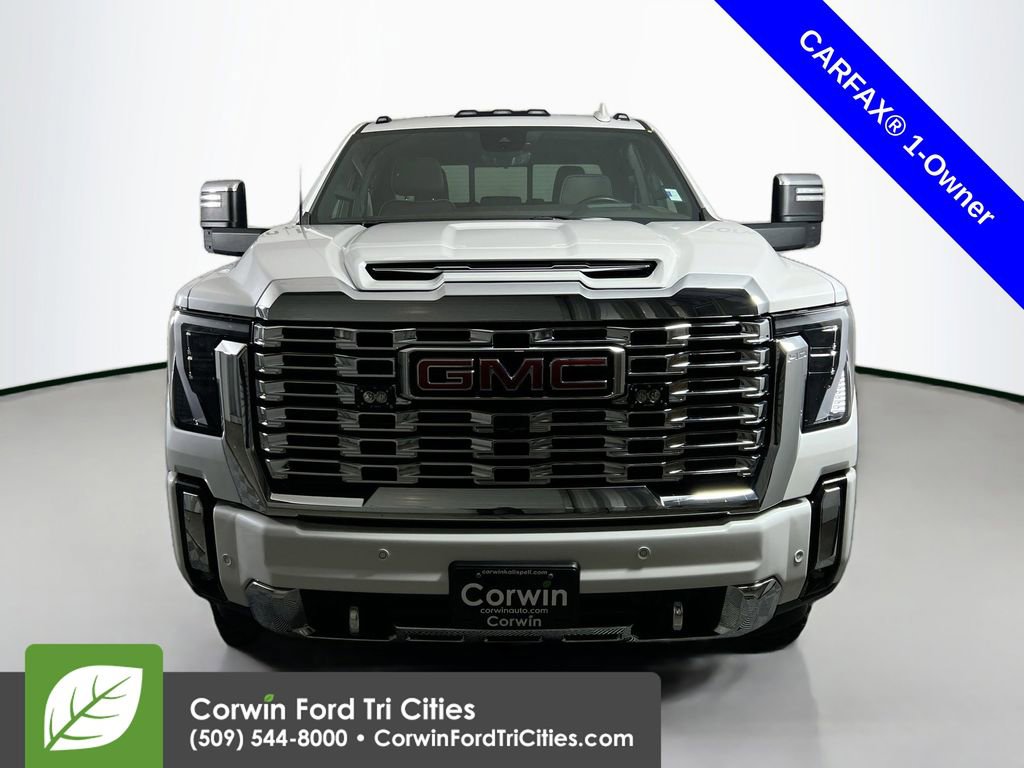 Used 2024 GMC Sierra 3500 Denali w/ Denali Reserve Package image 4