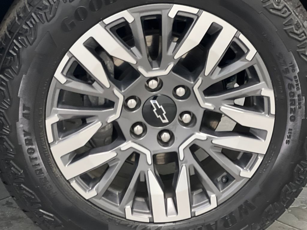 Used 2025 Chevrolet Tahoe Z71 image 70