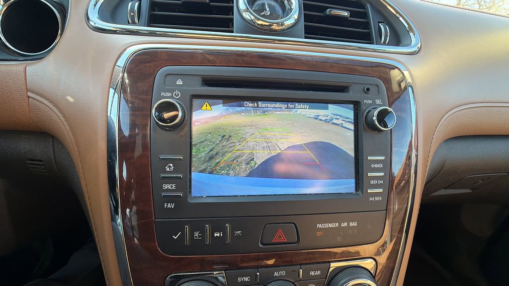 Used 2017 Buick Enclave Leather AWD/4WD image 17