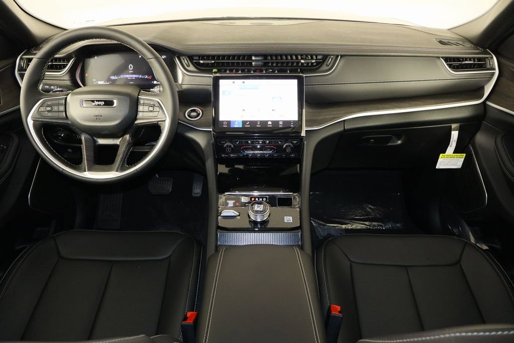 New 2025 Jeep Grand Cherokee L Limited image 14