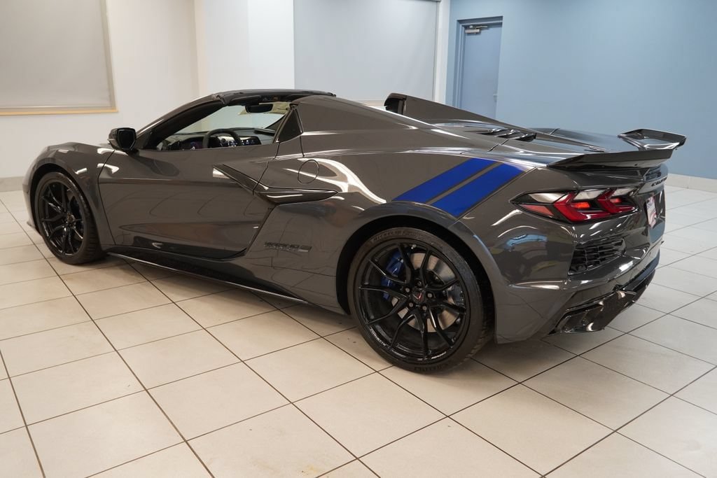 New 2027 Chevrolet Corvette Grand Sport w/ Z52 Sport Performance Package RWD image 6