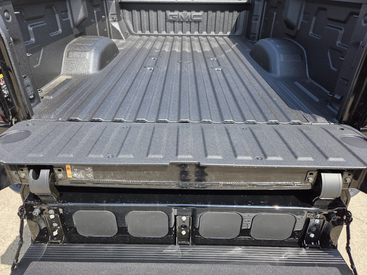 New 2026 GMC Sierra 3500 Denali Ultimate AWD/4WD image 25