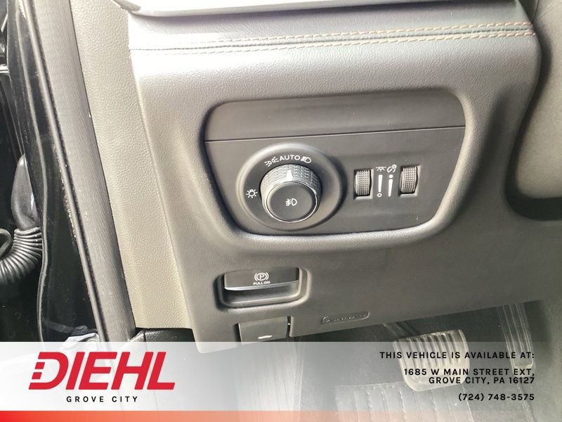 Used 2023 Jeep Grand Cherokee Summit AWD/4WD image 22