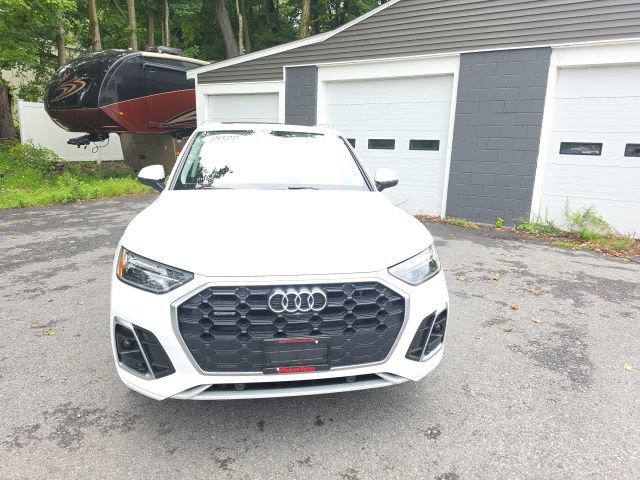 Used 2022 Audi Q5 2.0T Premium Plus w/ Premium Plus Package AWD/4WD image 1