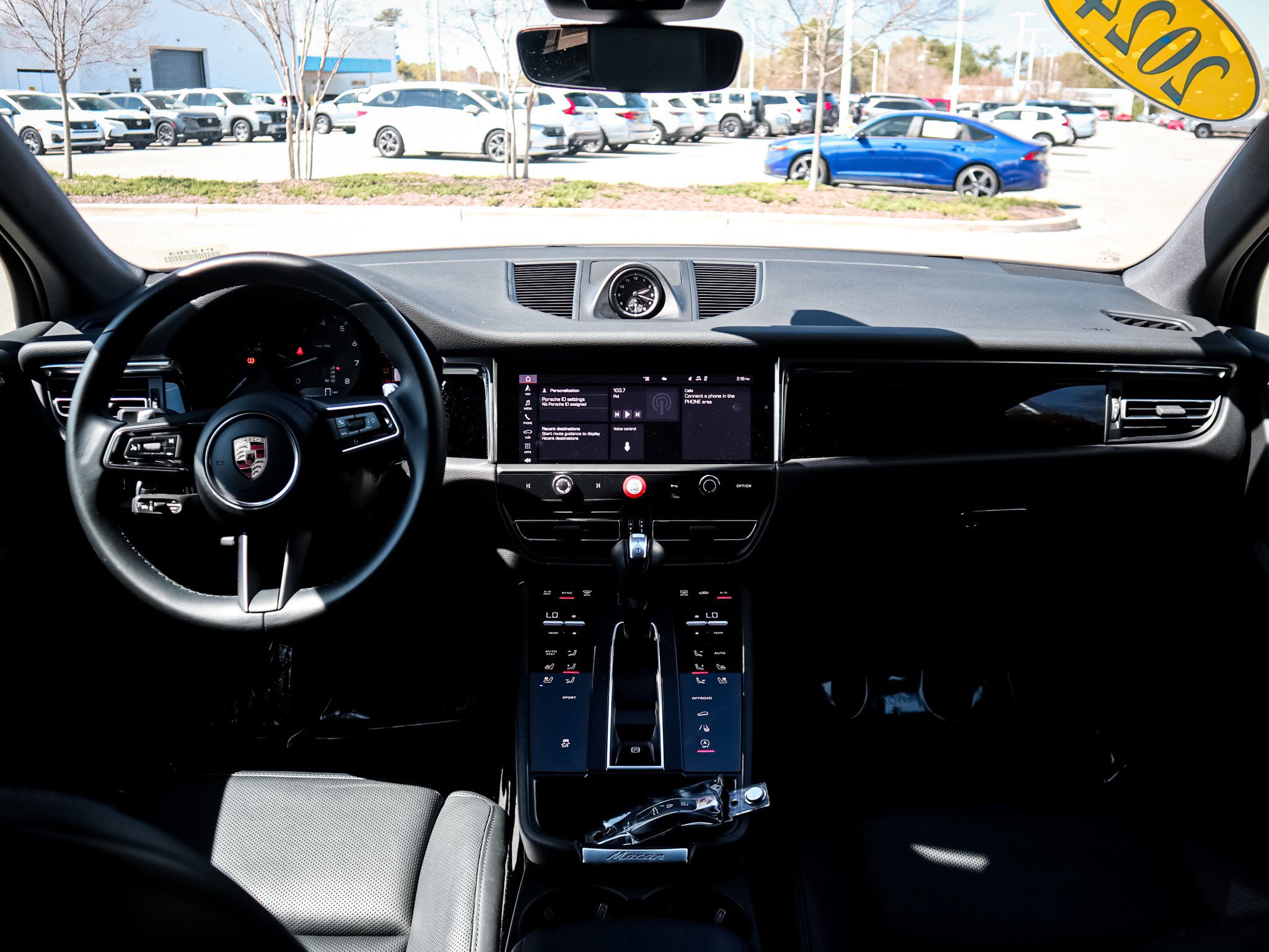 Used 2024 Porsche Macan Turbo AWD/4WD image 29