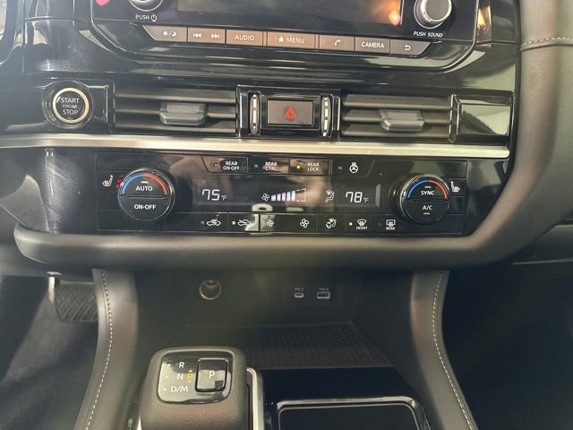 Used 2024 Nissan Pathfinder SV image 23