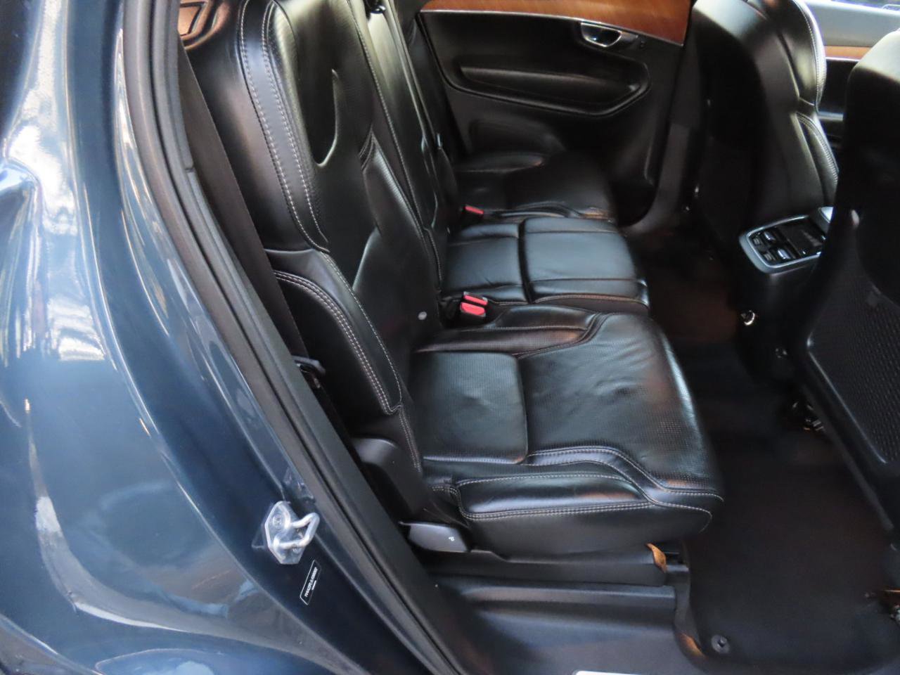 Used 2018 Volvo XC90 T6 Inscription w/ Convenience Package image 14