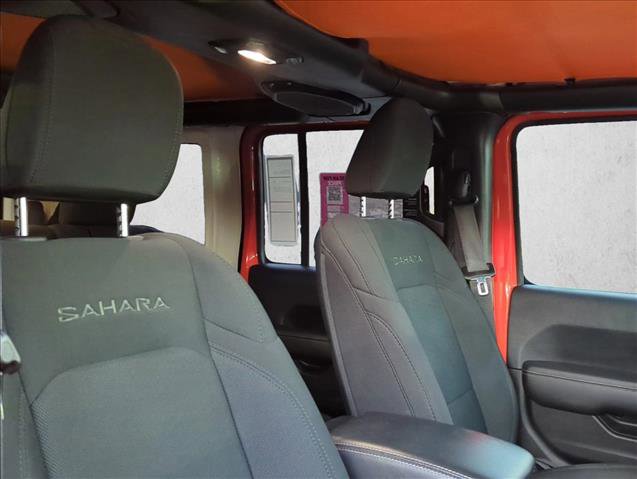 Used 2018 Jeep Wrangler Unlimited Sahara image 21