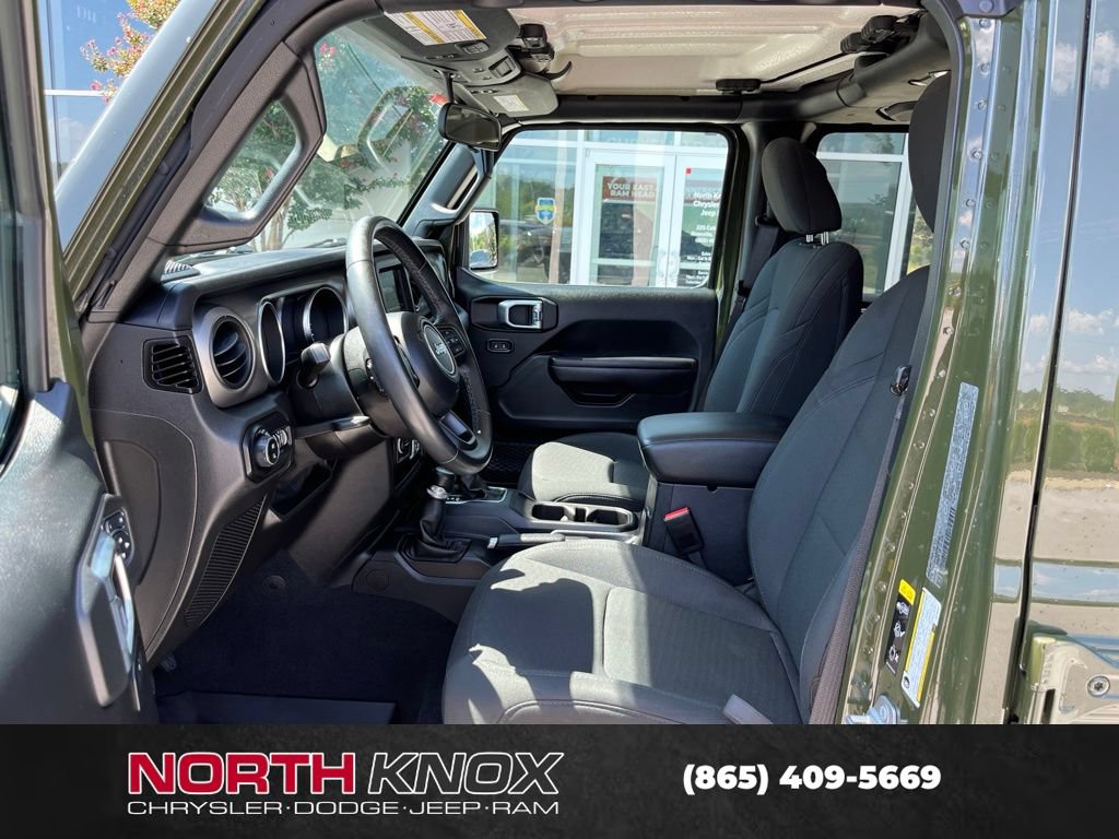 Used 2021 Jeep Gladiator Sport AWD/4WD image 4