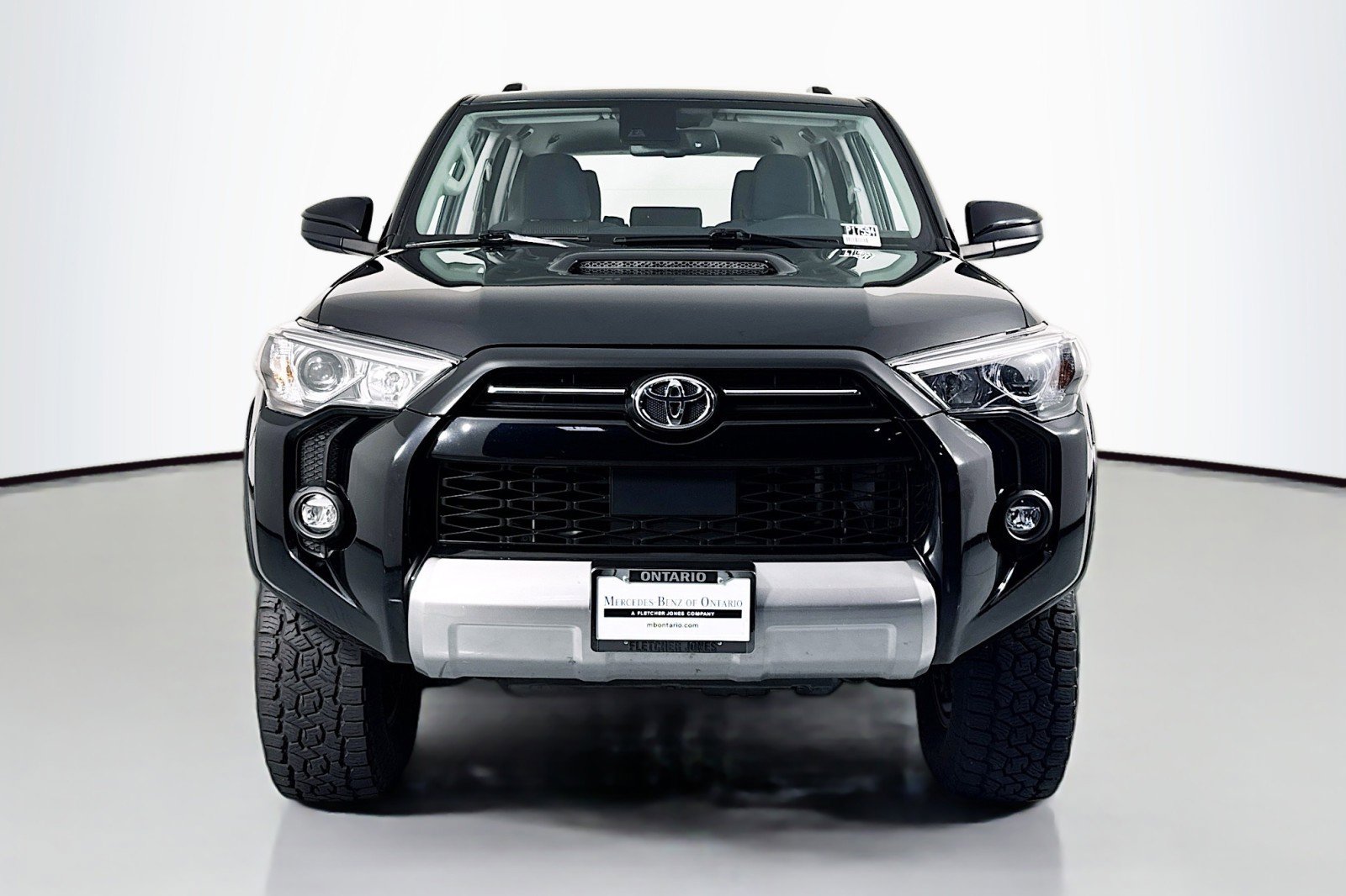 Used 2023 Toyota 4Runner TRD Off-Road image 2