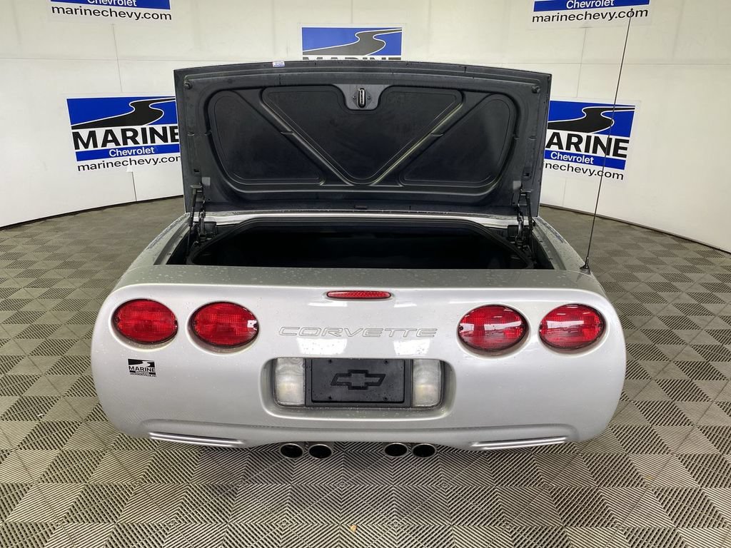 Used 2003 Chevrolet Corvette Z06 RWD image 27