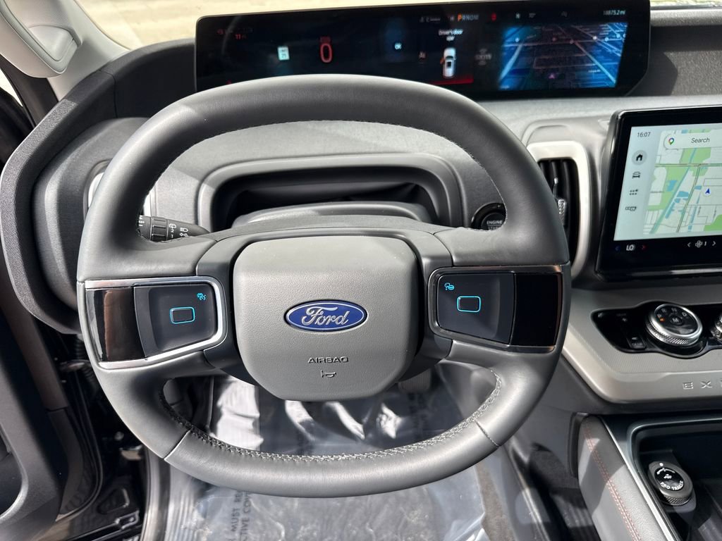 Certified 2025 Ford Expedition Active image 14