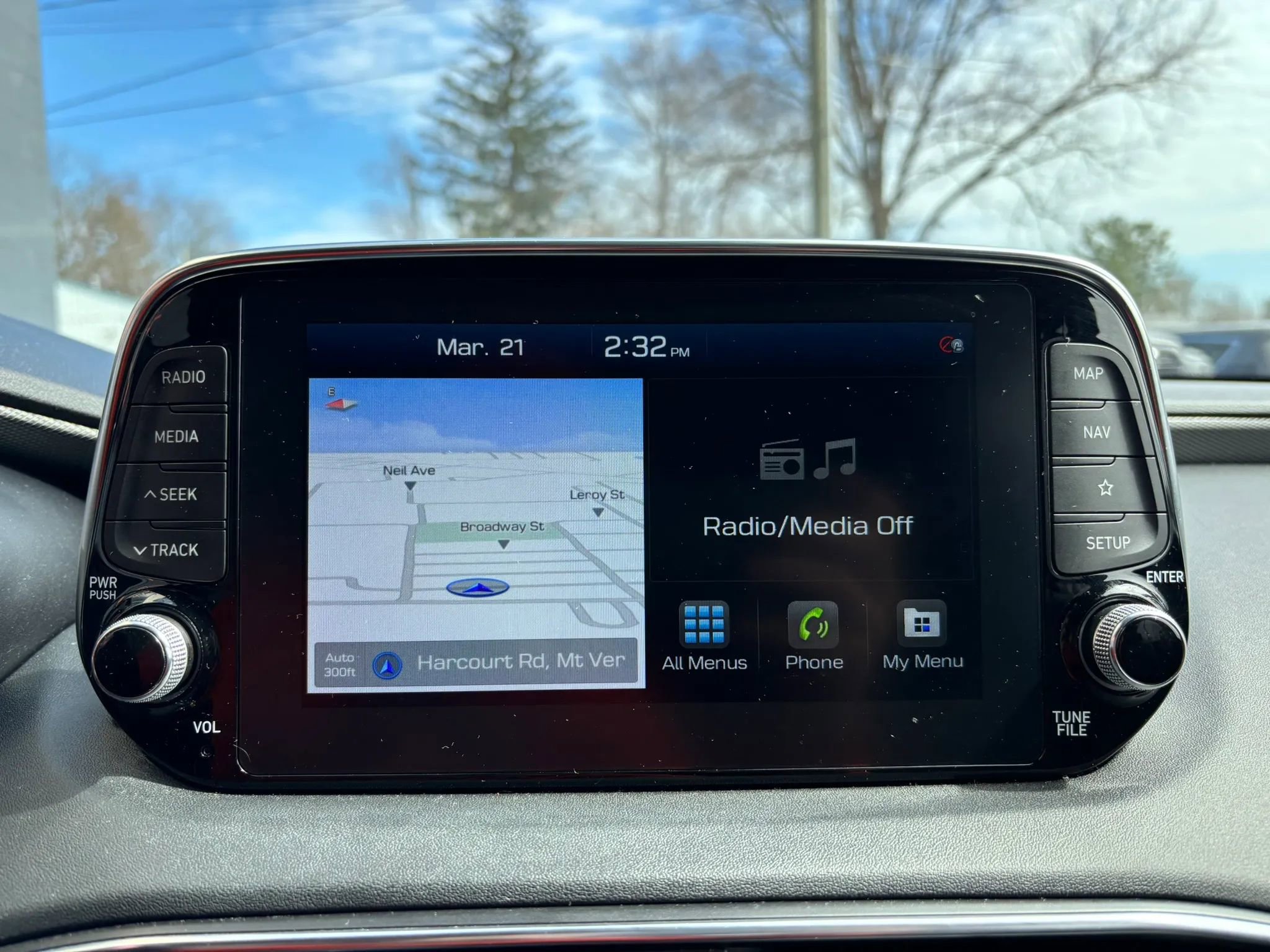 Used 2019 Hyundai Santa Fe Limited w/ Cargo Package image 22