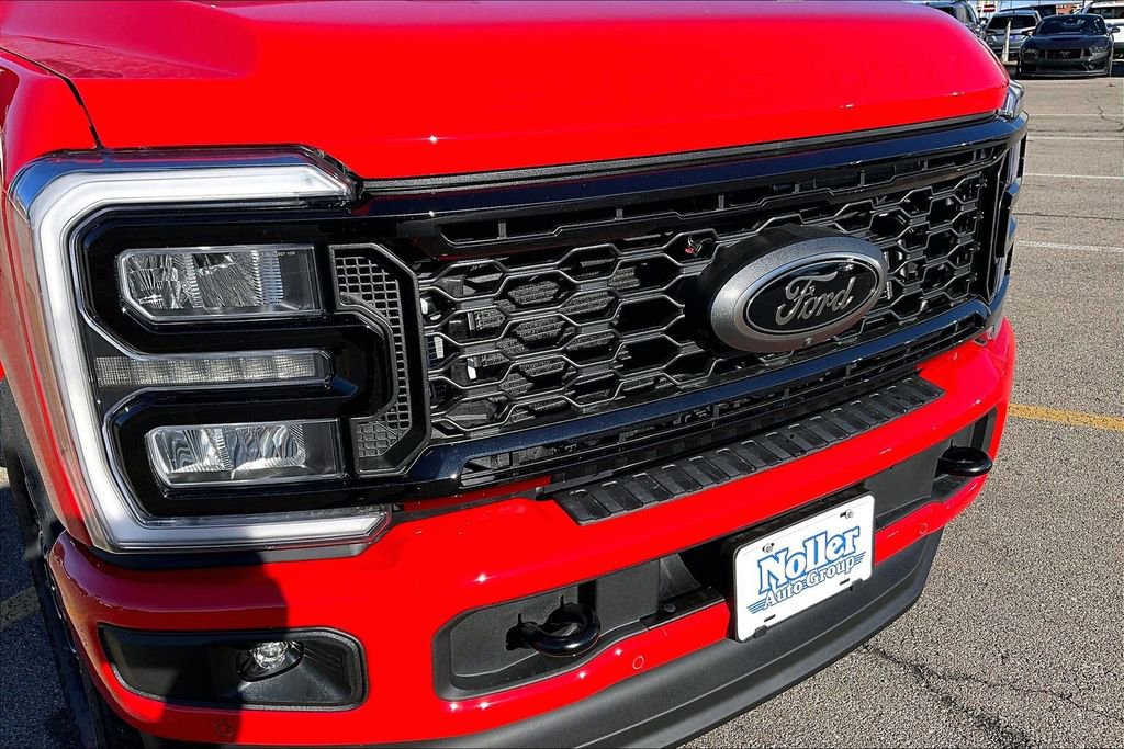 New 2026 Ford F350 Lariat w/ Black Appearance Package image 35