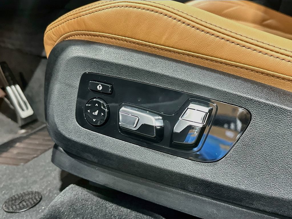 New 2026 BMW X5 xDrive40i w/ M Sport Package AWD/4WD image 20