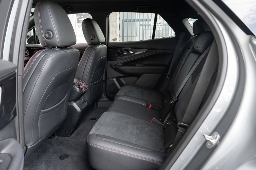 Used 2024 Chevrolet Blazer EV RS RWD image 35