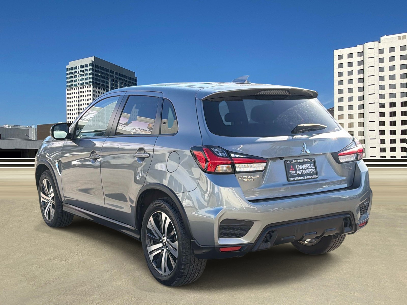 Used 2025 Mitsubishi Outlander Sport SE AWD/4WD image 3