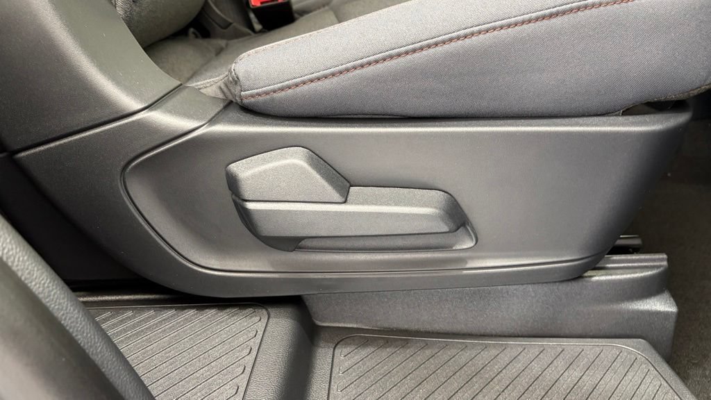 New 2026 Ford Explorer Active AWD/4WD image 32