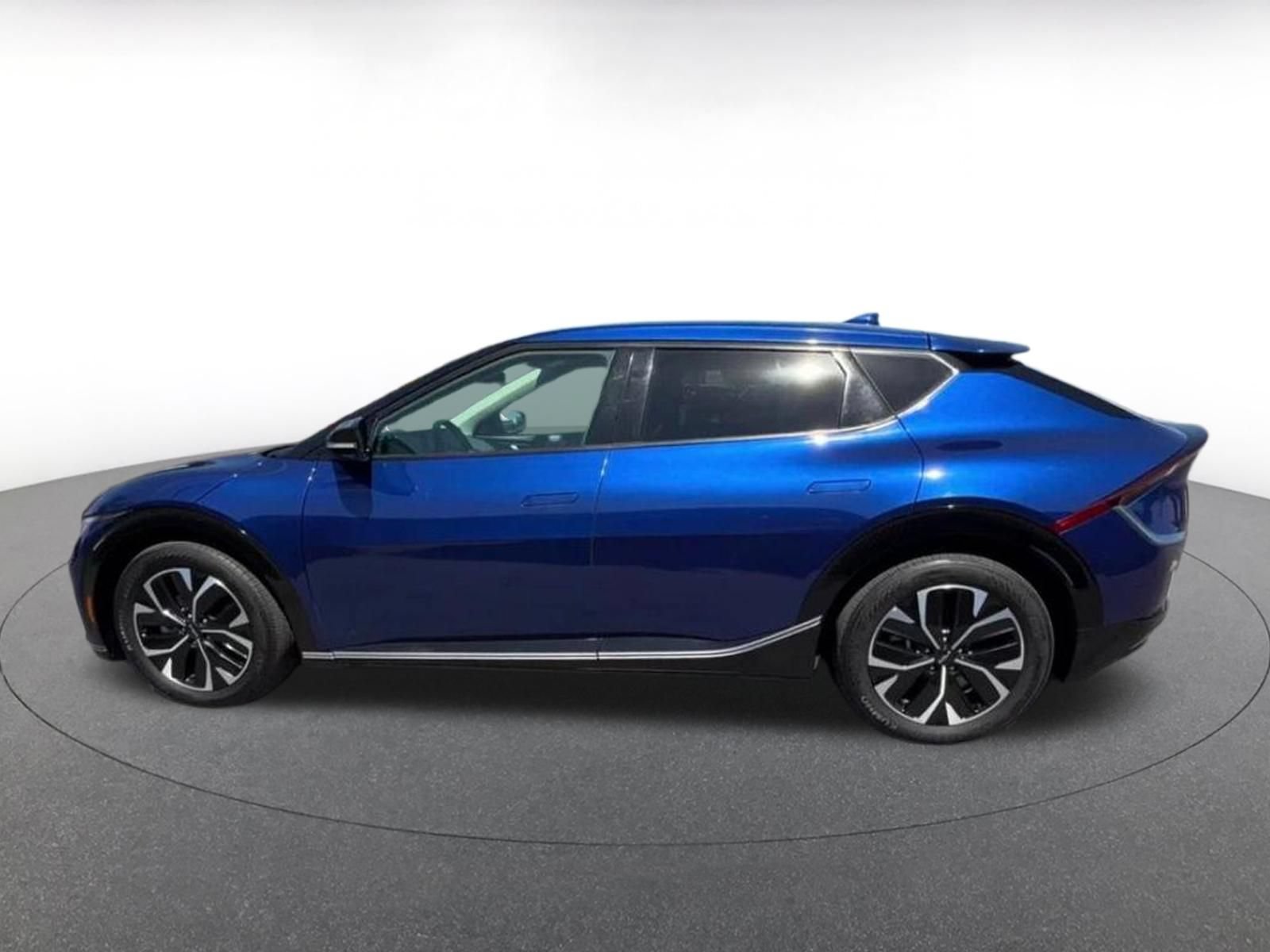 Used 2023 Kia EV6 Wind RWD image 7