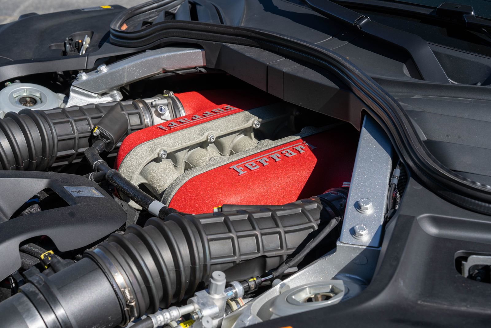 Certified 2025 Ferrari Purosangue image 23