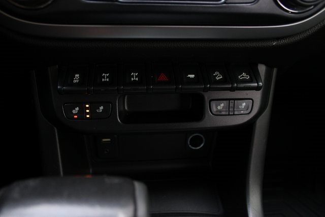 Used 2018 Chevrolet Colorado ZR2 image 26