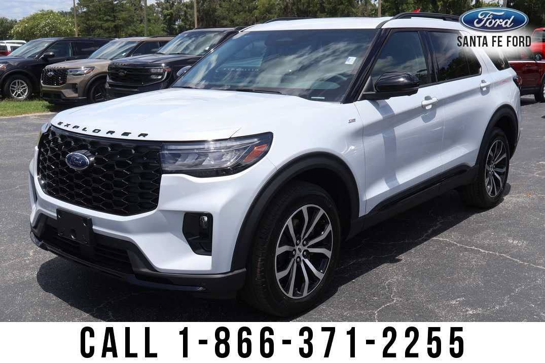 New 2026 Ford Explorer ST-Line AWD/4WD image 2
