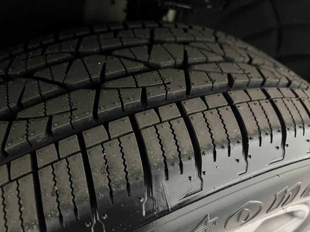 Used 2017 GMC Acadia SLT image 29