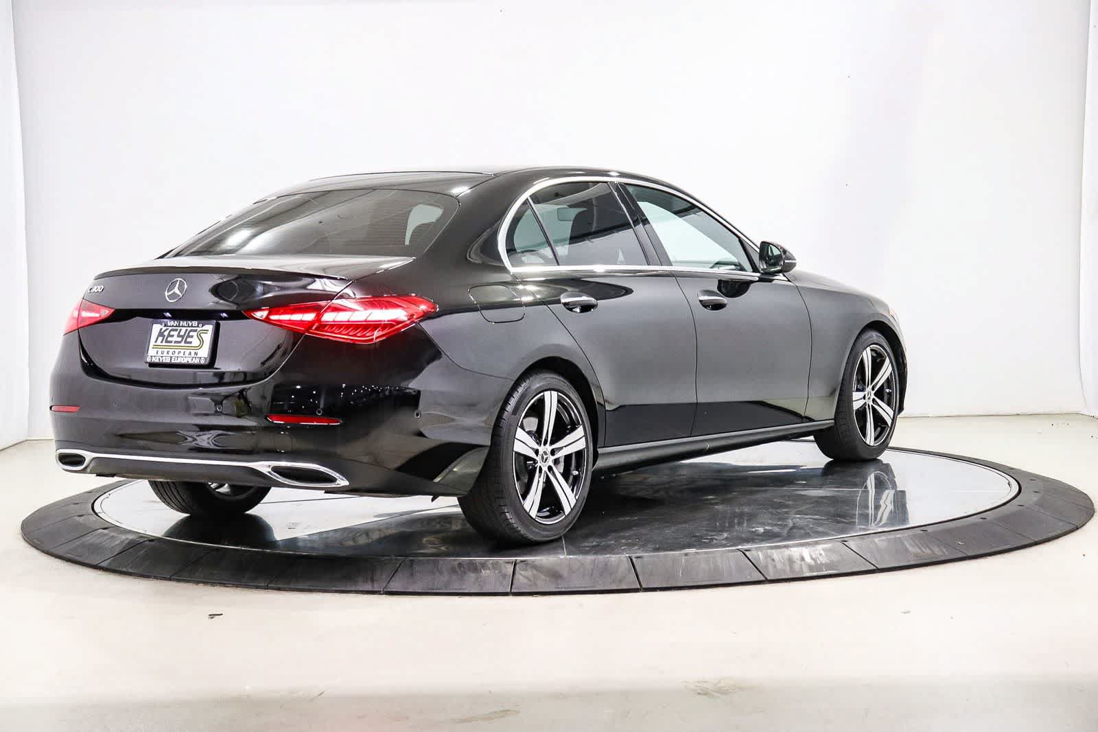 Certified 2024 Mercedes-Benz C 300 Sedan image 4