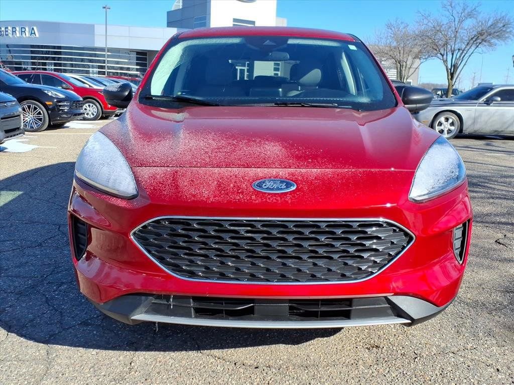 Used 2022 Ford Escape SE w/ Cold Weather Package image 8