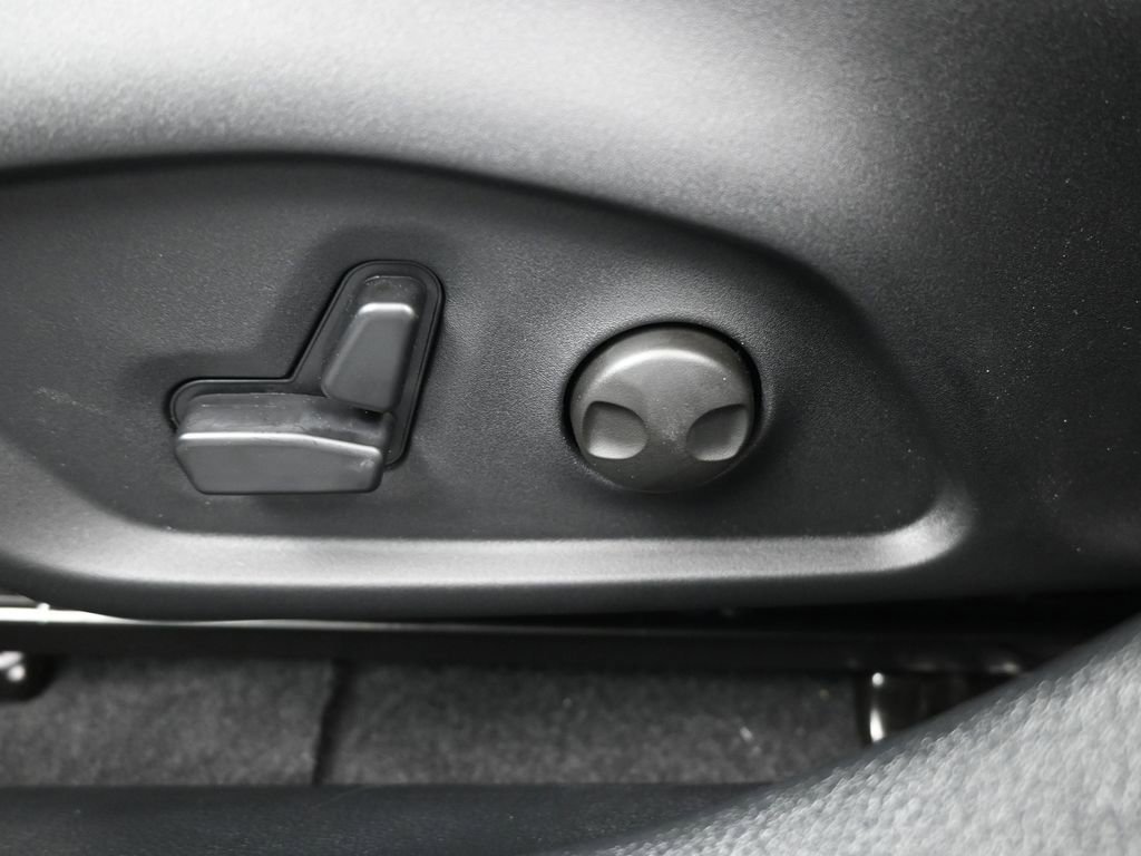New 2026 Jeep Compass Latitude AWD/4WD image 33
