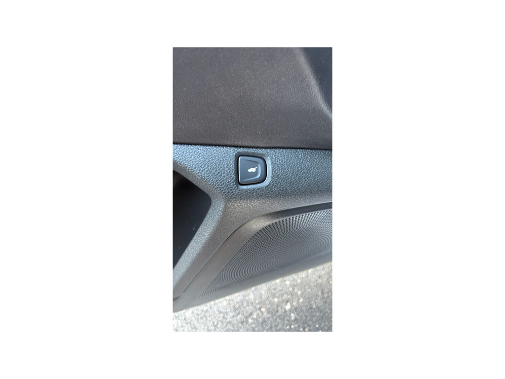Used 2024 Acura RDX SH-AWD image 16