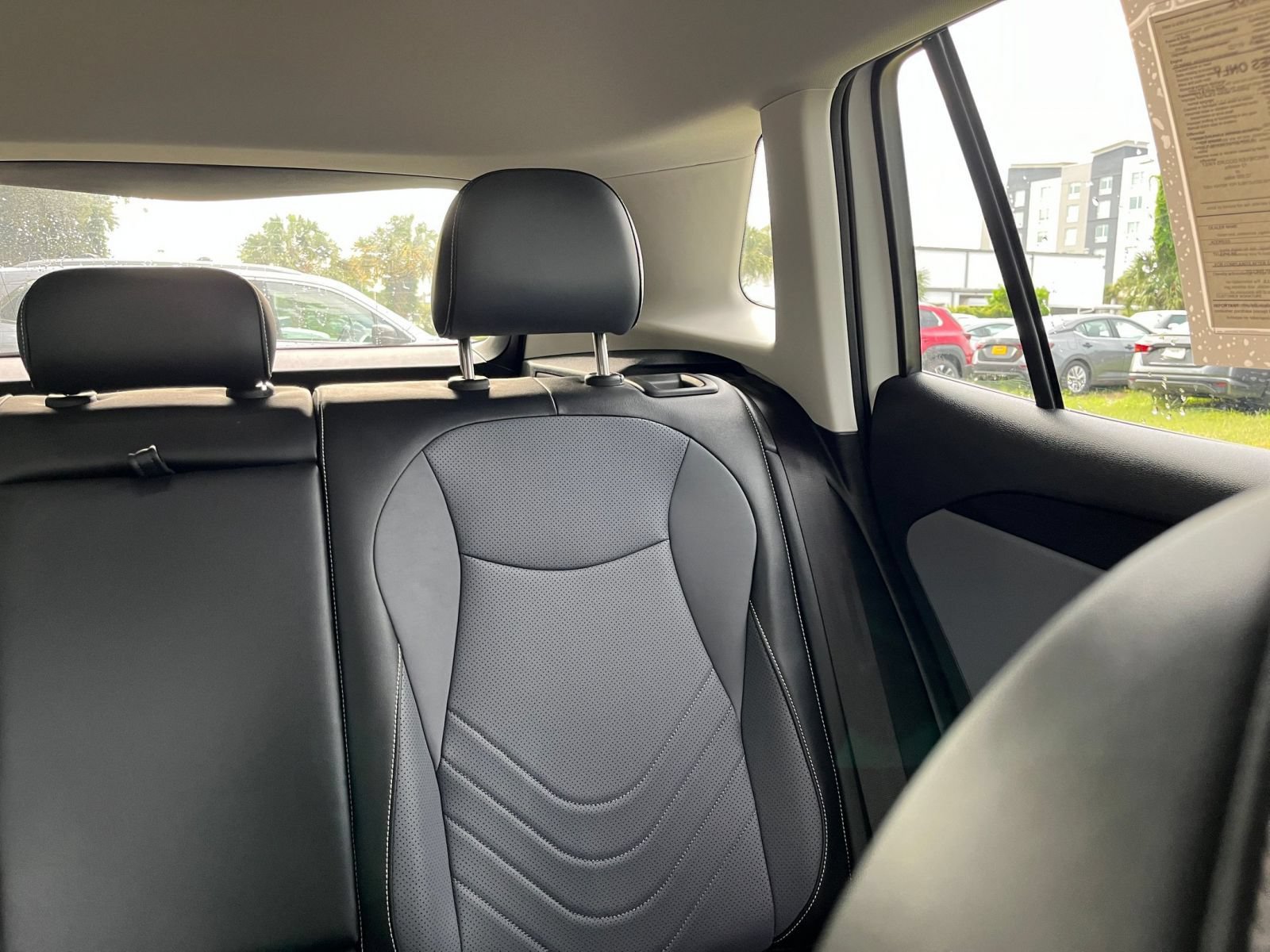 Used 2026 Volkswagen Tiguan SE FWD image 37