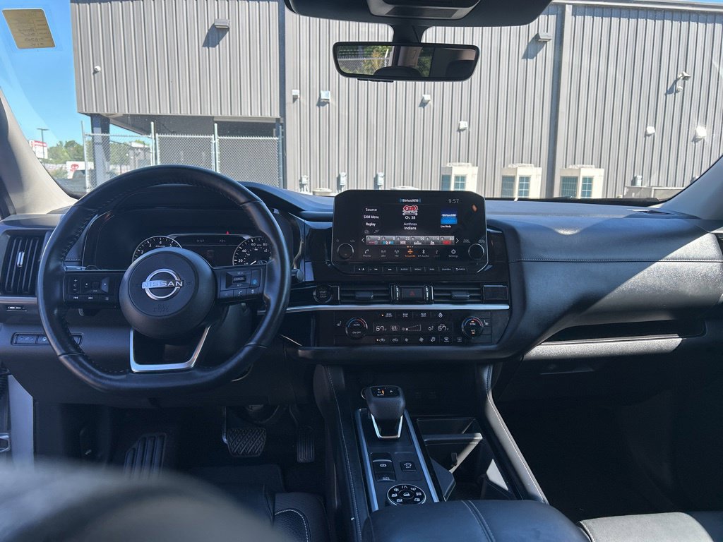 Certified 2025 Nissan Pathfinder SL AWD/4WD image 22