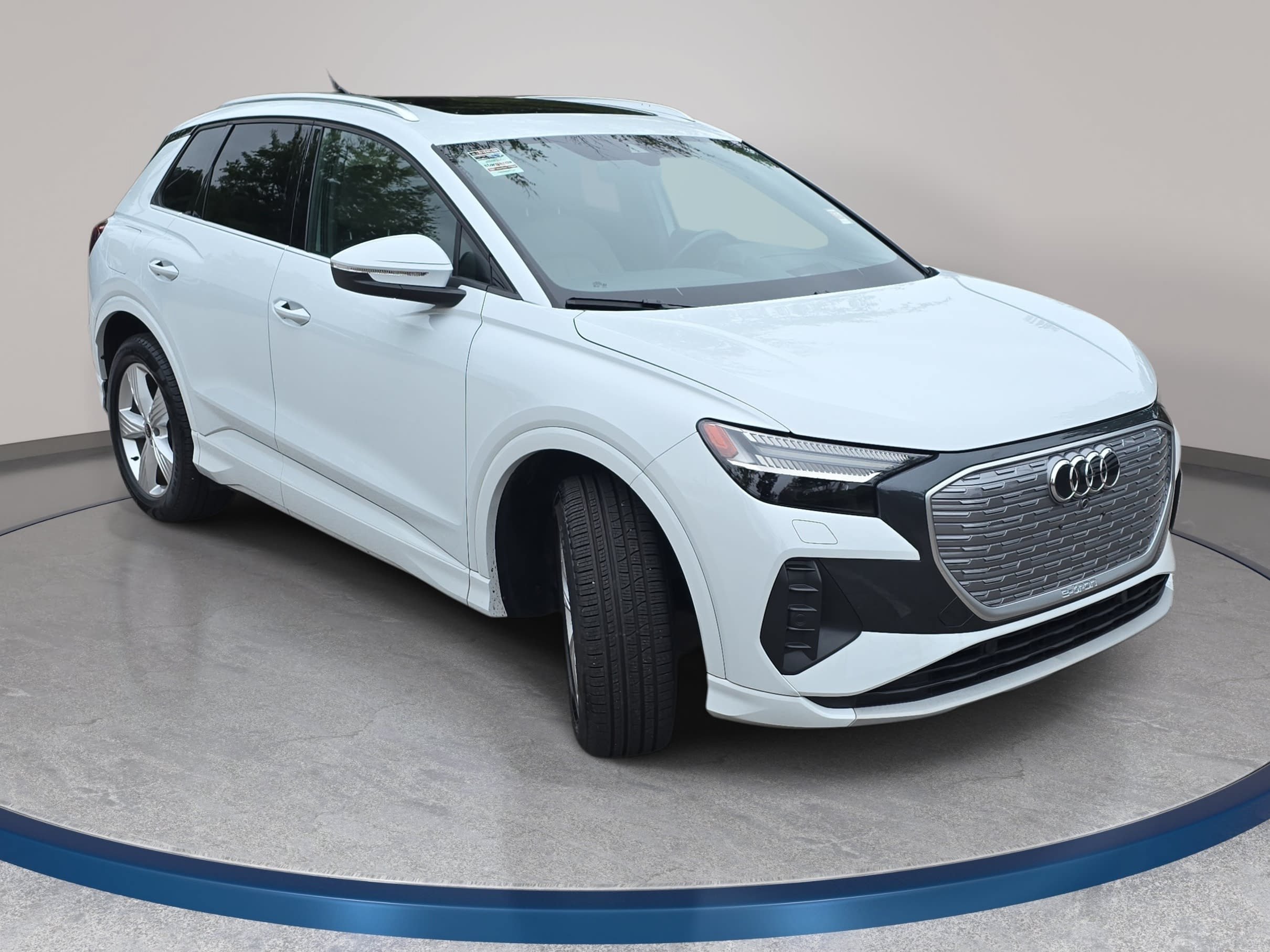 Used 2022 Audi Q4 e-tron Prestige AWD/4WD image 3