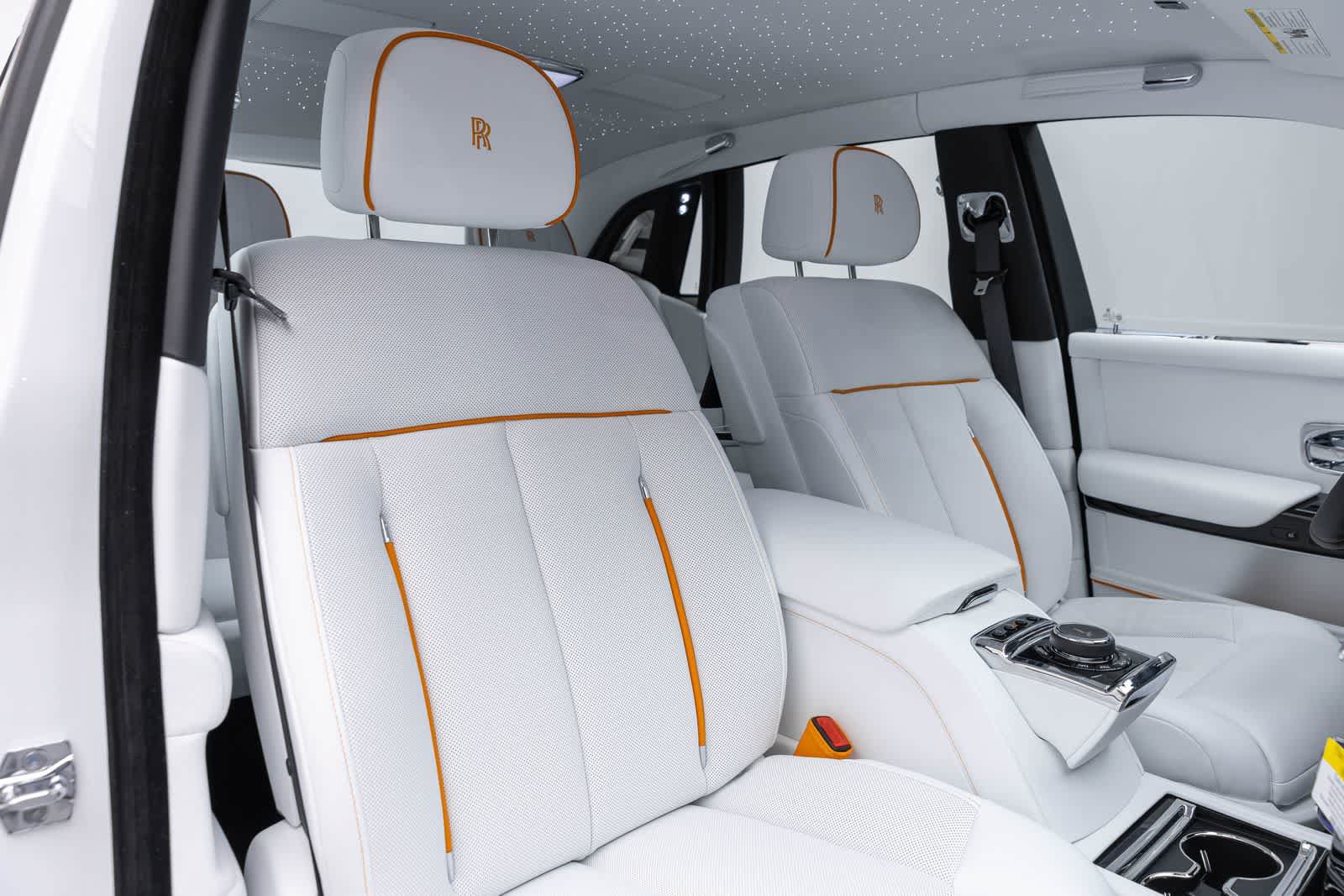 New 2027 Rolls-Royce Phantom Sedan RWD image 12