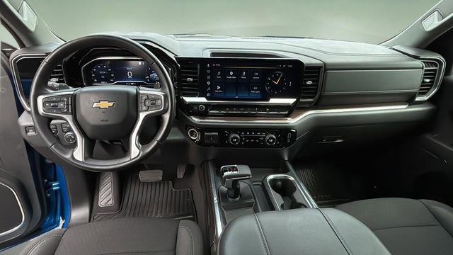 Used 2023 Chevrolet Silverado 1500 LT AWD/4WD image 16
