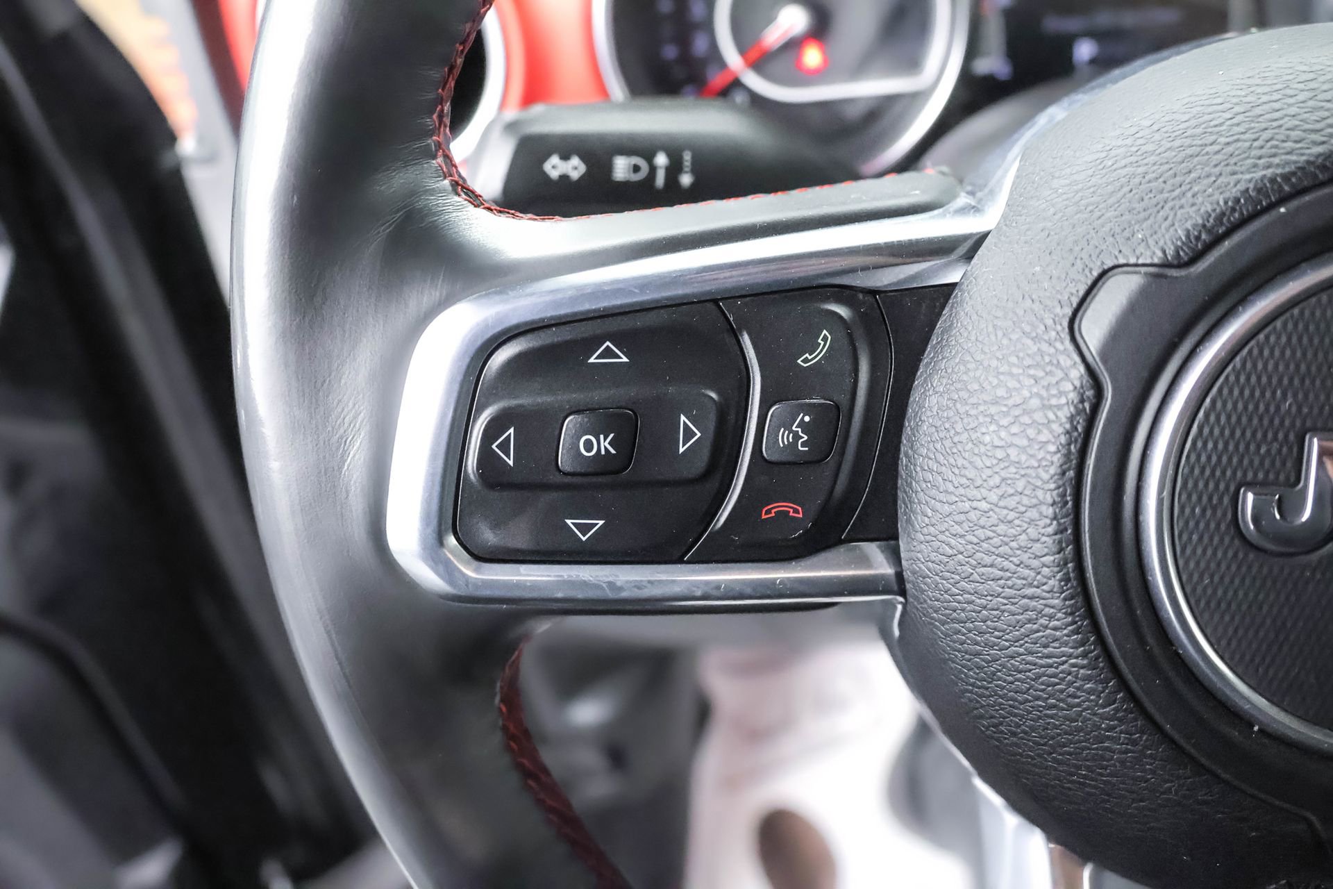 Used 2019 Jeep Wrangler Unlimited Rubicon w/ Dual Top Group image 16