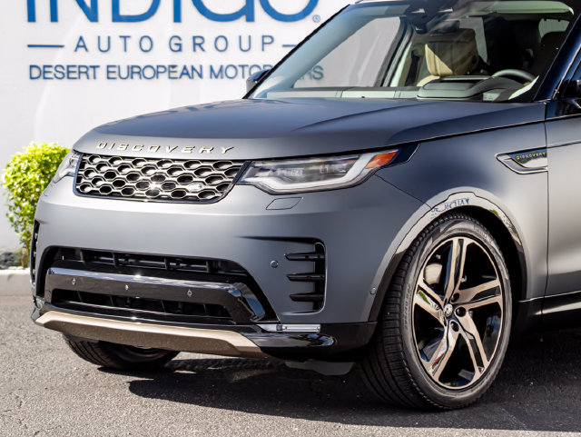 New 2026 Land Rover Discovery Limited Edition AWD/4WD image 2
