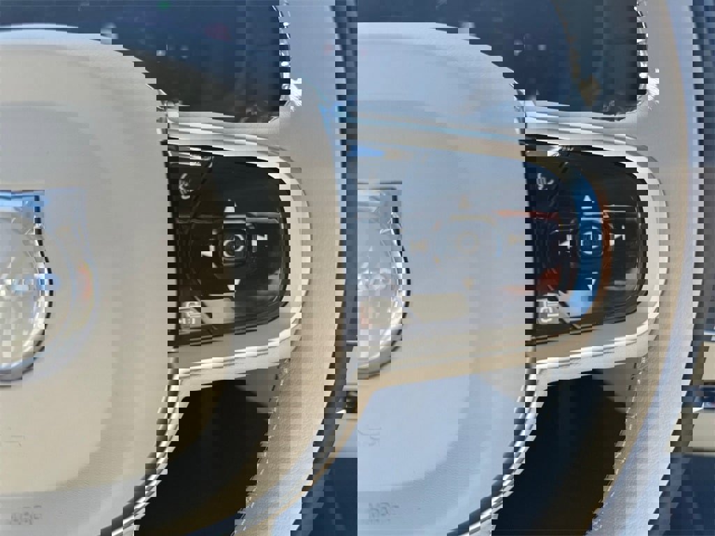 New 2025 Volvo XC90 B6 Ultra w/ Protection Package Premier image 15