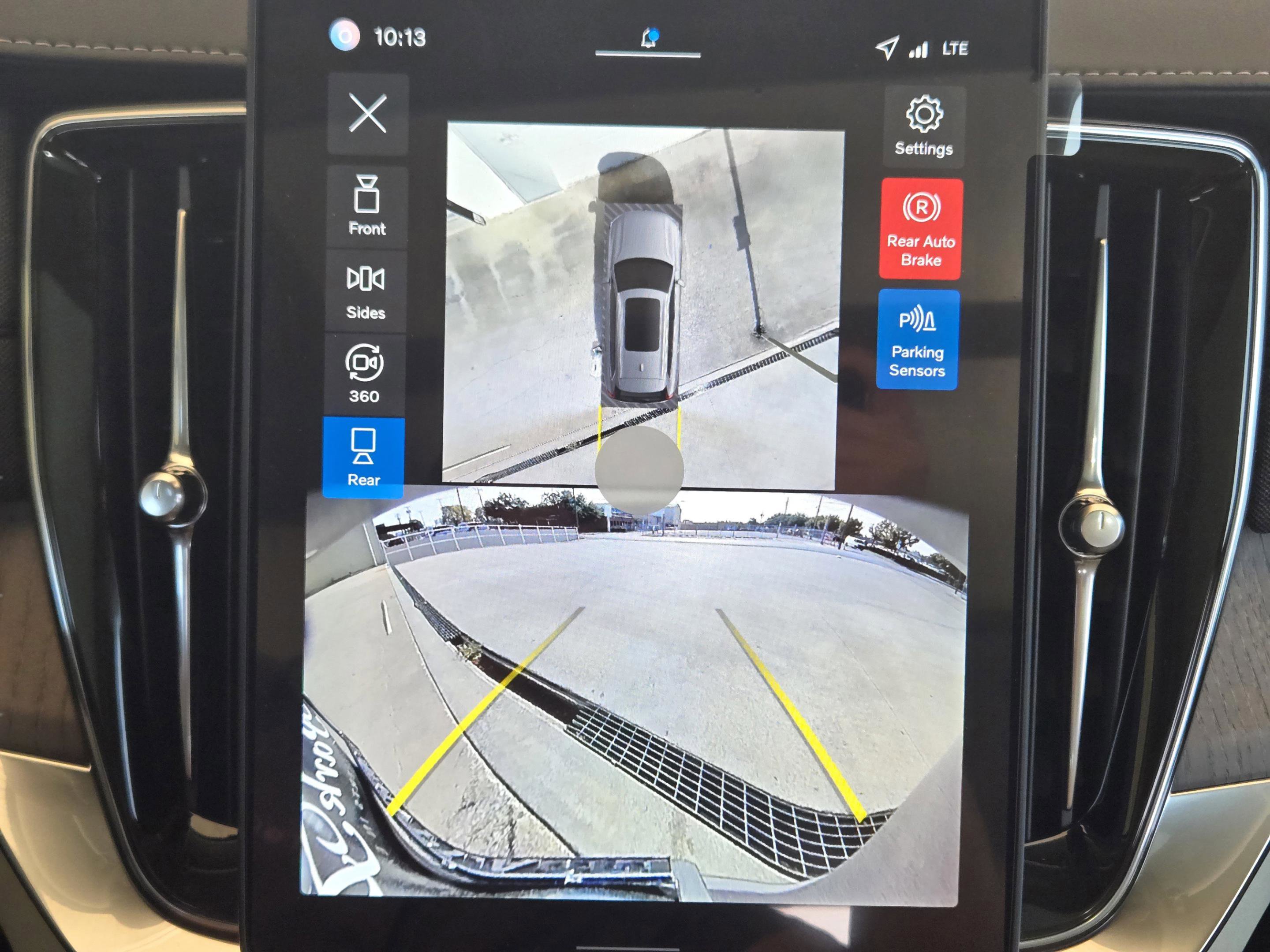 New 2026 Volvo XC90 B5 Ultra w/ Protection Package Premier image 21