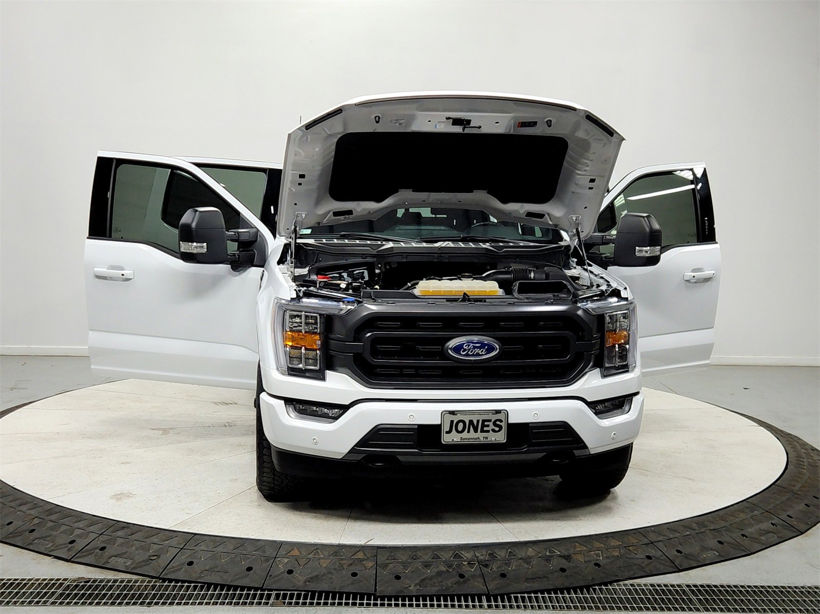 Used 2023 Ford F150 XLT w/ Equipment Group 302A High image 10