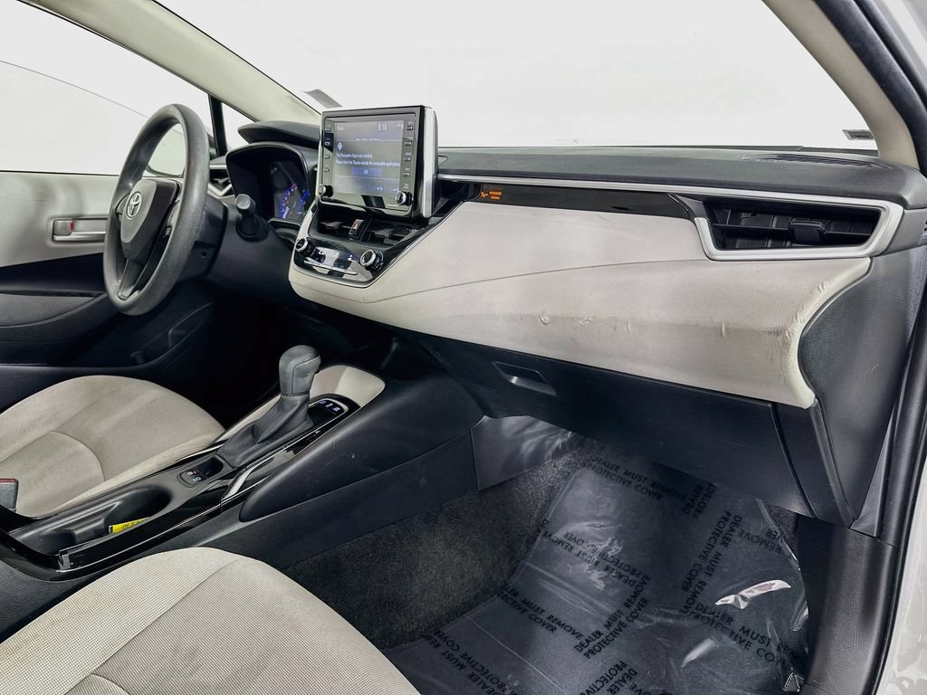Used 2021 Toyota Corolla LE w/ Carpet Mat Package (TMS) FWD image 28