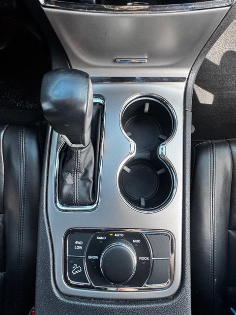 Used 2021 Jeep Grand Cherokee Limited w/ Premium Lighting Group AWD/4WD image 19