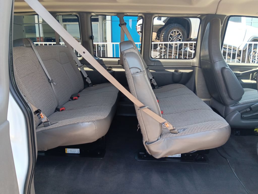 Used 2025 Chevrolet Express 3500 LS RWD image 24