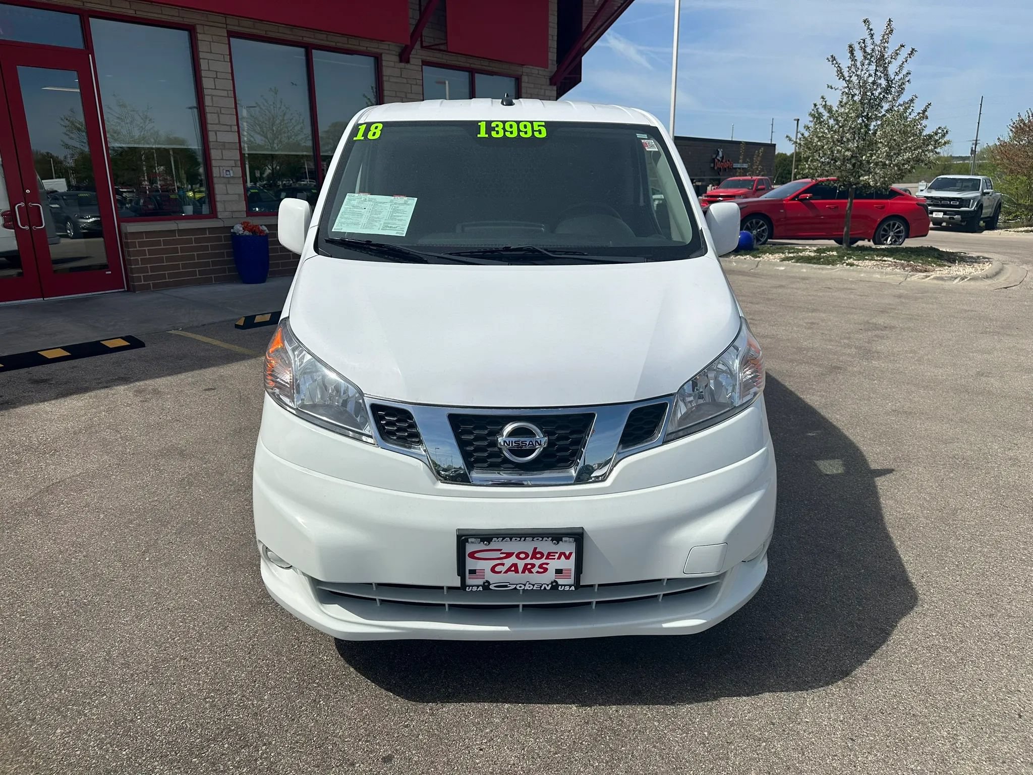 Used 2018 Nissan NV200 SV w/ Navigation Package FWD image 2