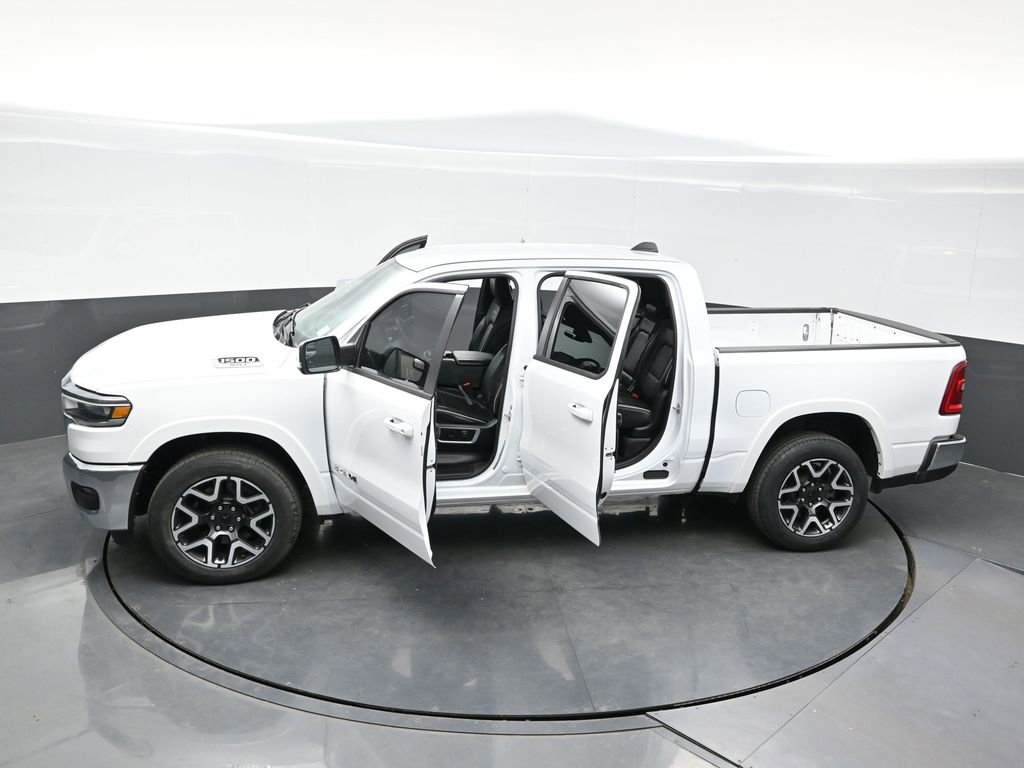 Used 2025 RAM 1500 Laramie AWD/4WD image 44