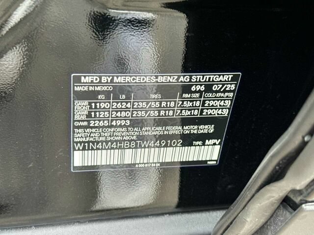 Used 2026 Mercedes-Benz GLB 250 4MATIC image 34